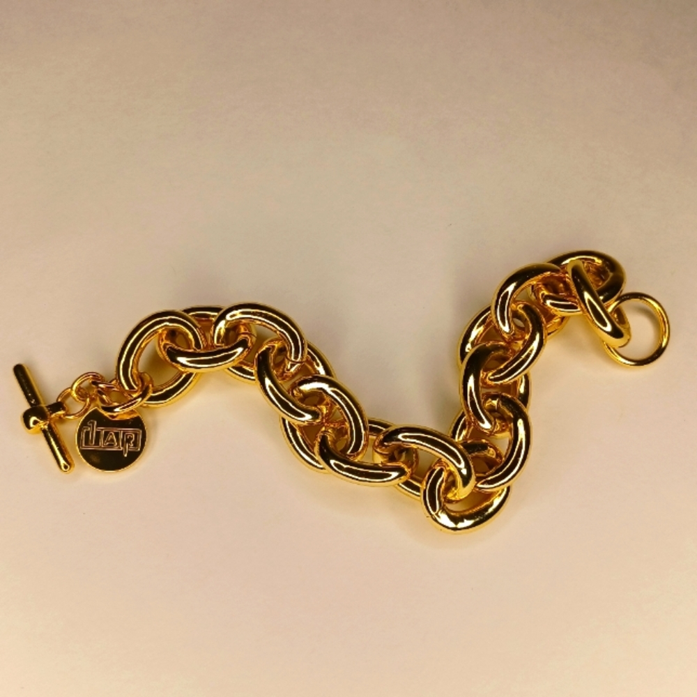 1 AR by Unnoaerre 18k Plated Chunky Links Toggle Bracelet